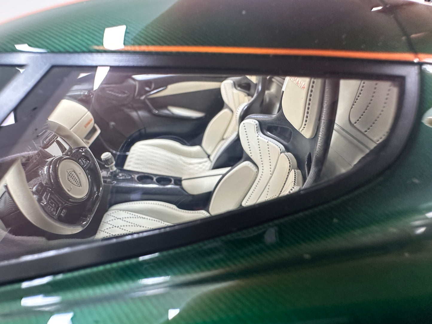 FRONTIART 1/12 Koenigsegg Jesko Carbon Emerald Green (FA190)