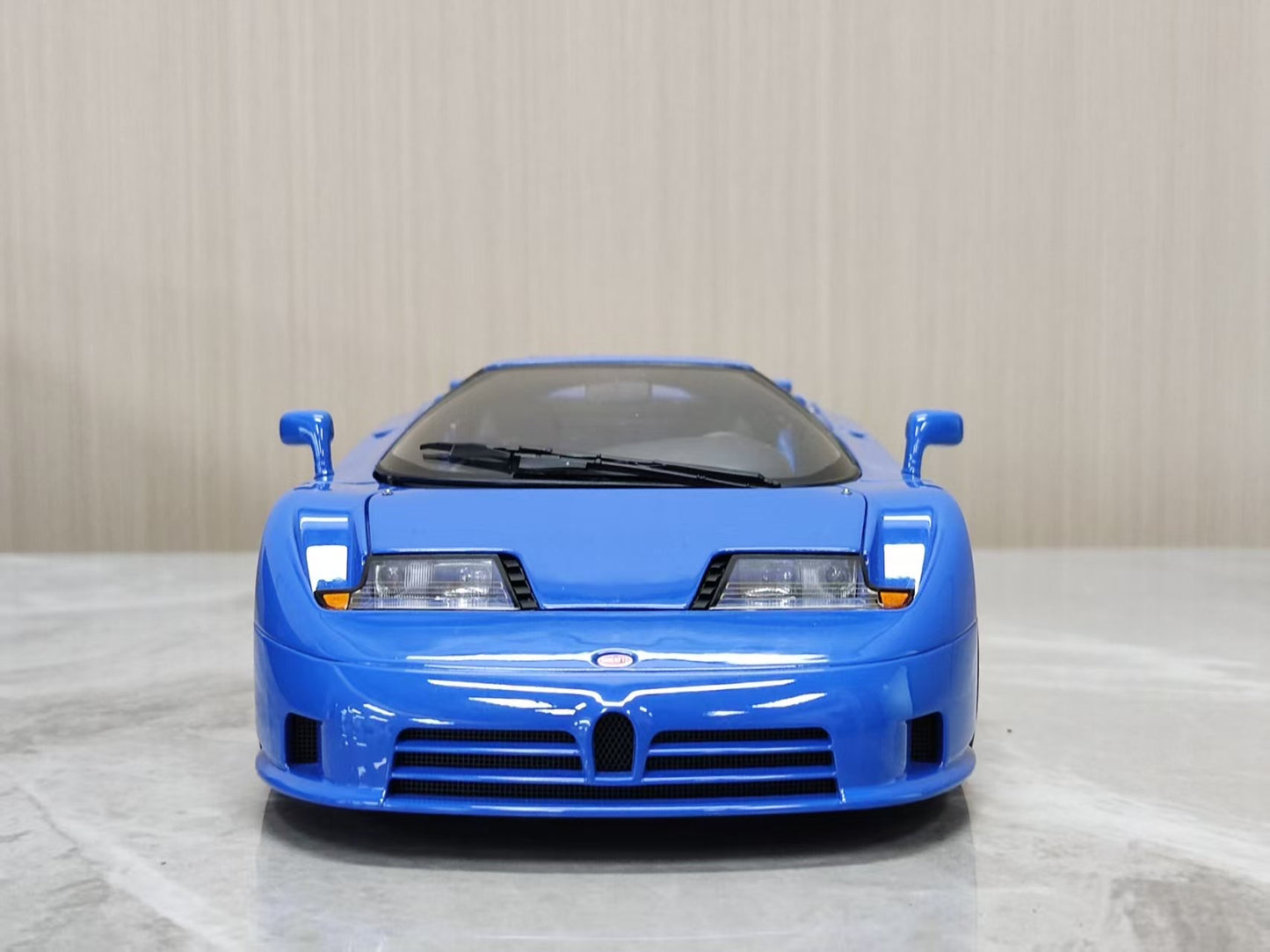 AUTOart 1:18 Bugatti EB110 SS Blue AA226