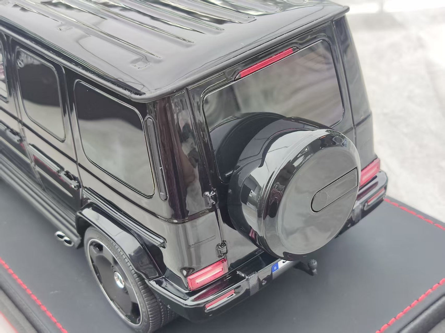 BBA MODEL 1/18 Mercedes-Benz G63 AMG Black Large Wheel Model Car BBA026