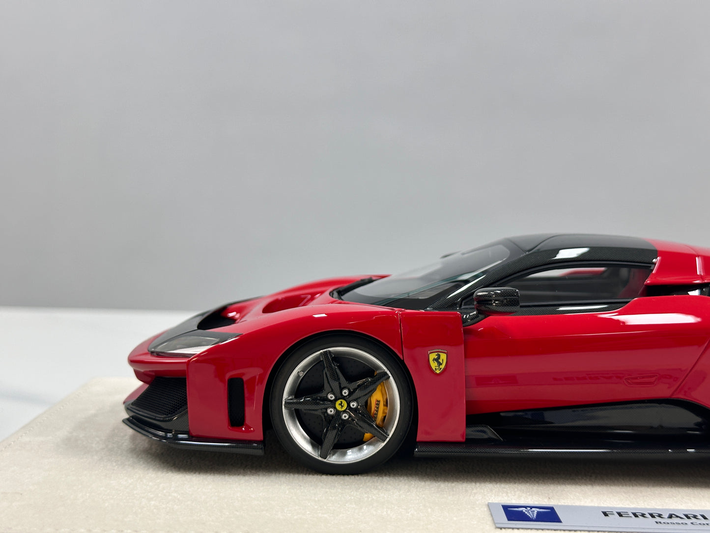 HERMES COLLECTION 1/18 Ferrari F80 (Red) HC017