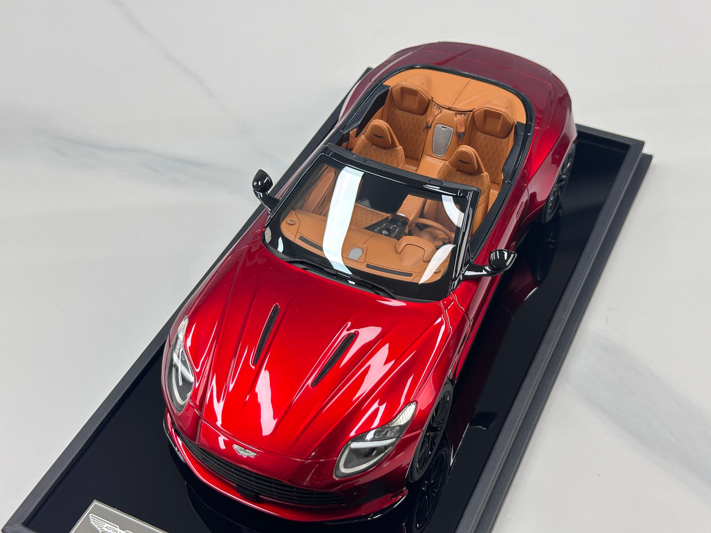 Xiaoguang Model & MotorHelix 1/18 Aston Martin DB12 Volante Convertible – Volcano Red Metallic (MH388)