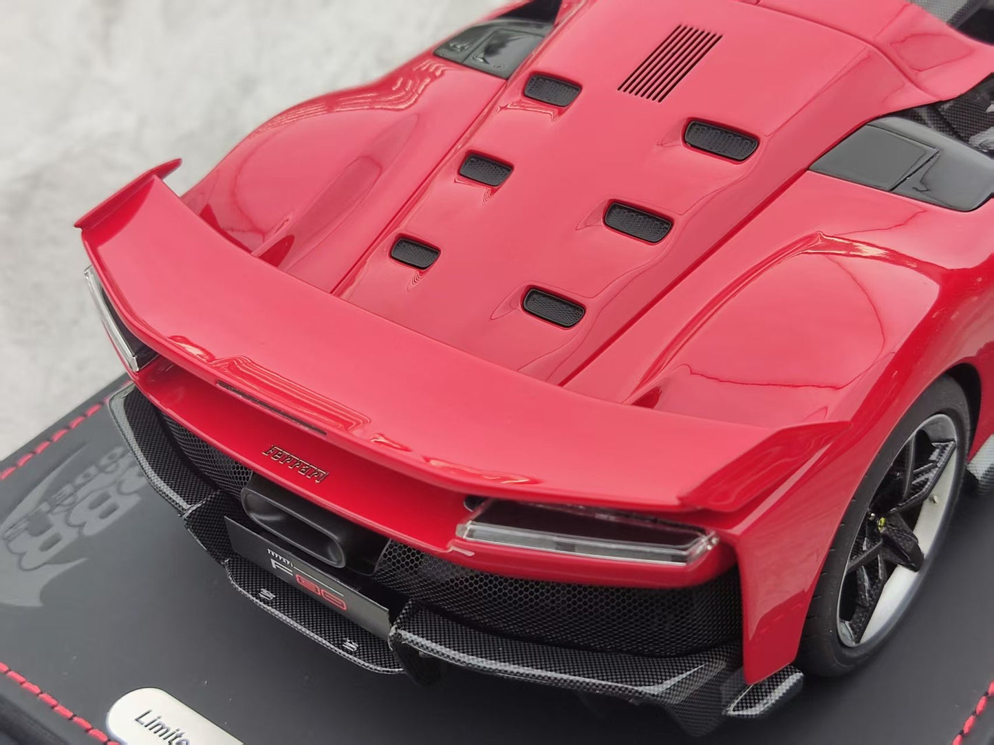 BBR 1/18 Ferrari F80 Leather Base Standard Red/Silver Carbon Fiber Wheels P18253A1