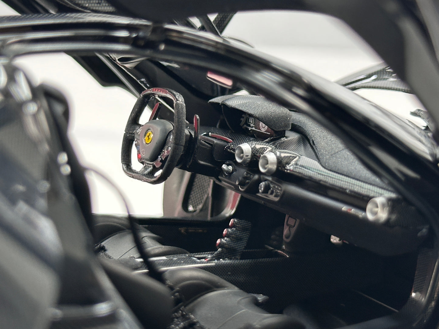 BBR 1/18 Ferrari LaFerrari Alloy Full Open Cargo Carbon Fiber Leather Case Version Black BBR182244CH