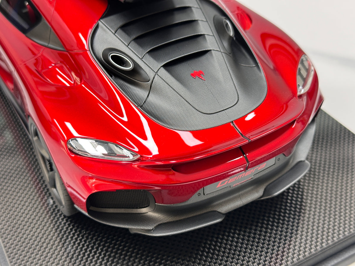 Frontiart 1/12 Koenigsegg Gemera with Roof Rack – Candy Red (FA206)