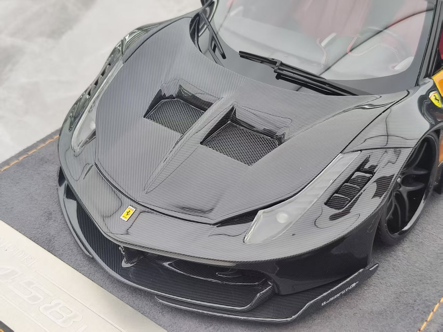 ARES MODEL 1/18 Ferrari 458 GT Carbon Black/Gold ARES012