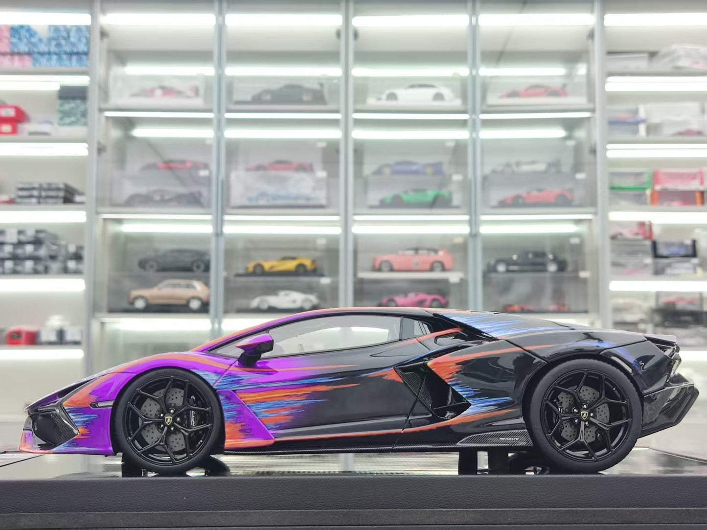 IVY 1/18 Lamborghini Revuelto Opera Unica 60th Anniversary Purple IVY232