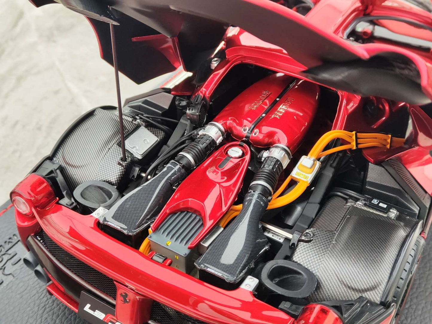 BBR 1/18 Ferrari LaFerrari Hamilton Alloy Full Open Version, Metallic Red, Leather Sole, BBR1822H8DIECH