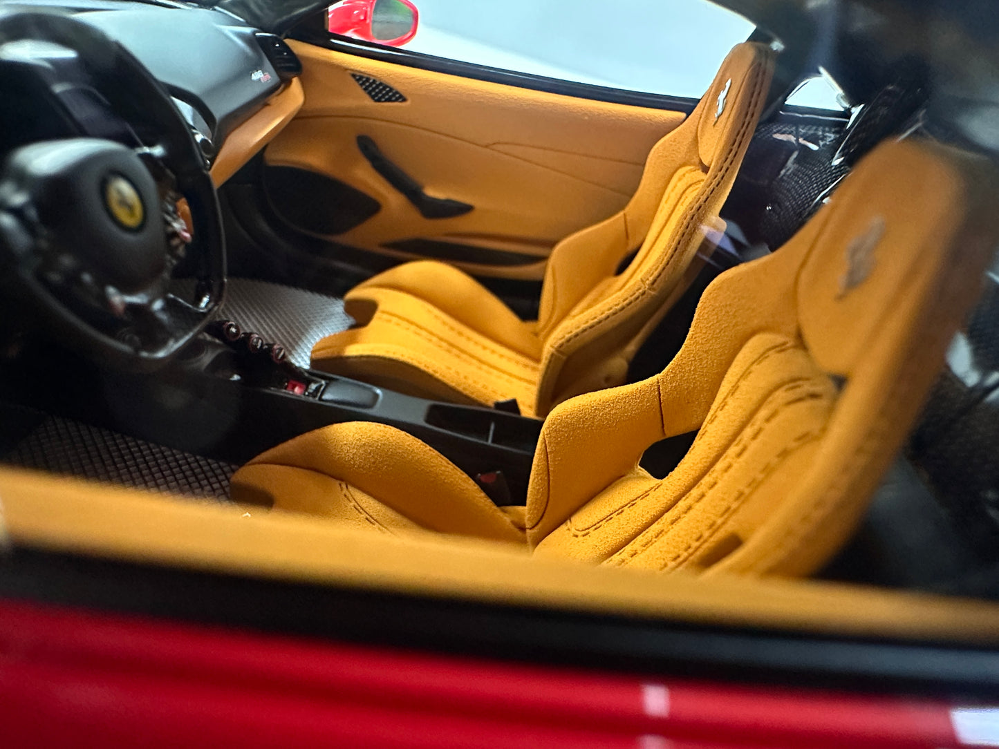 BBA Model 1/18 Ferrari 488 Pista Standard Red BBA087