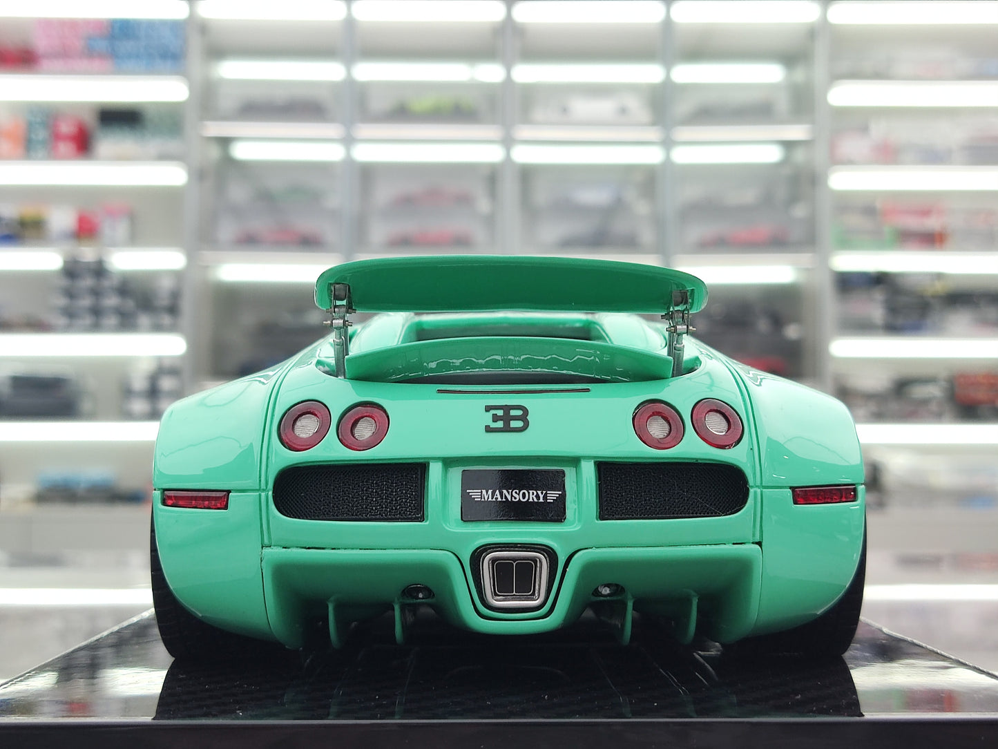 UU 1/18 Bugatti Veyron Tiffany Blue Model Car JS-UU001