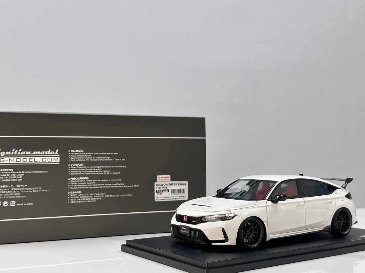 Ignition Model 1/18 Honda Civic Type-R J's Racing (FL5) White IG3935