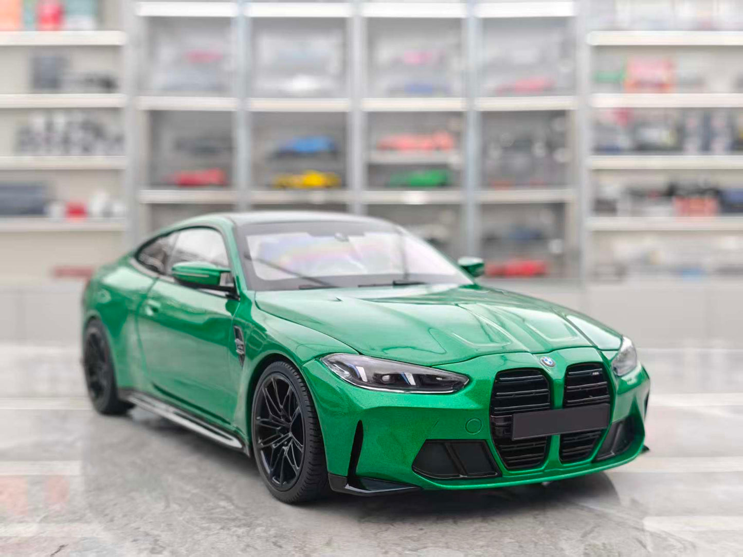 MINICHAMPS 1/18 BMW M4 Green 110020142