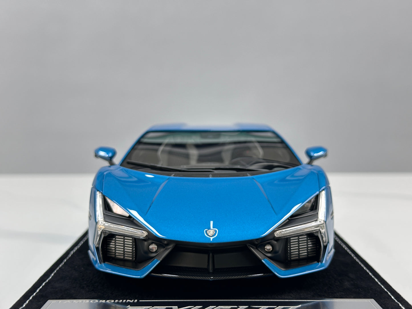 HH Model 1/18 Lamborghini Revuelto 40th Anniversary Blue HH619
