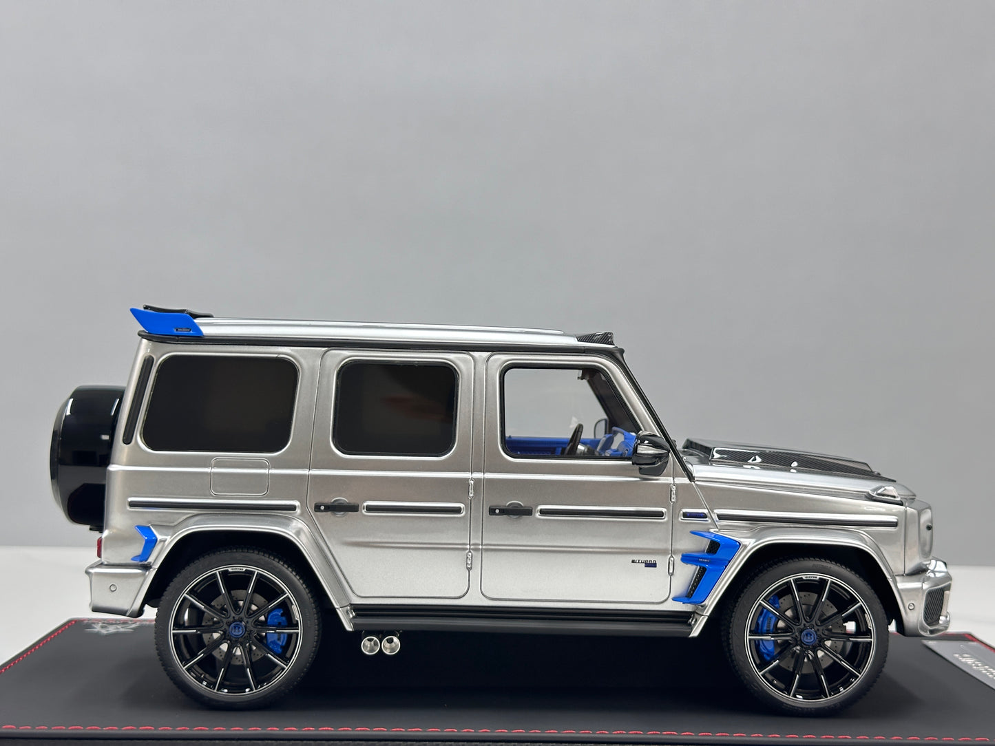 BBA Model 1/18 Brabus G800 Tungsten Silver BBA085