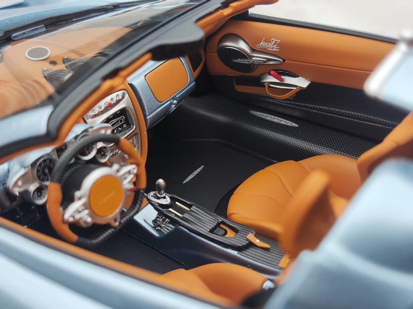 BBR 1/18 Pagani Imola Roadster Light Blue P18250E