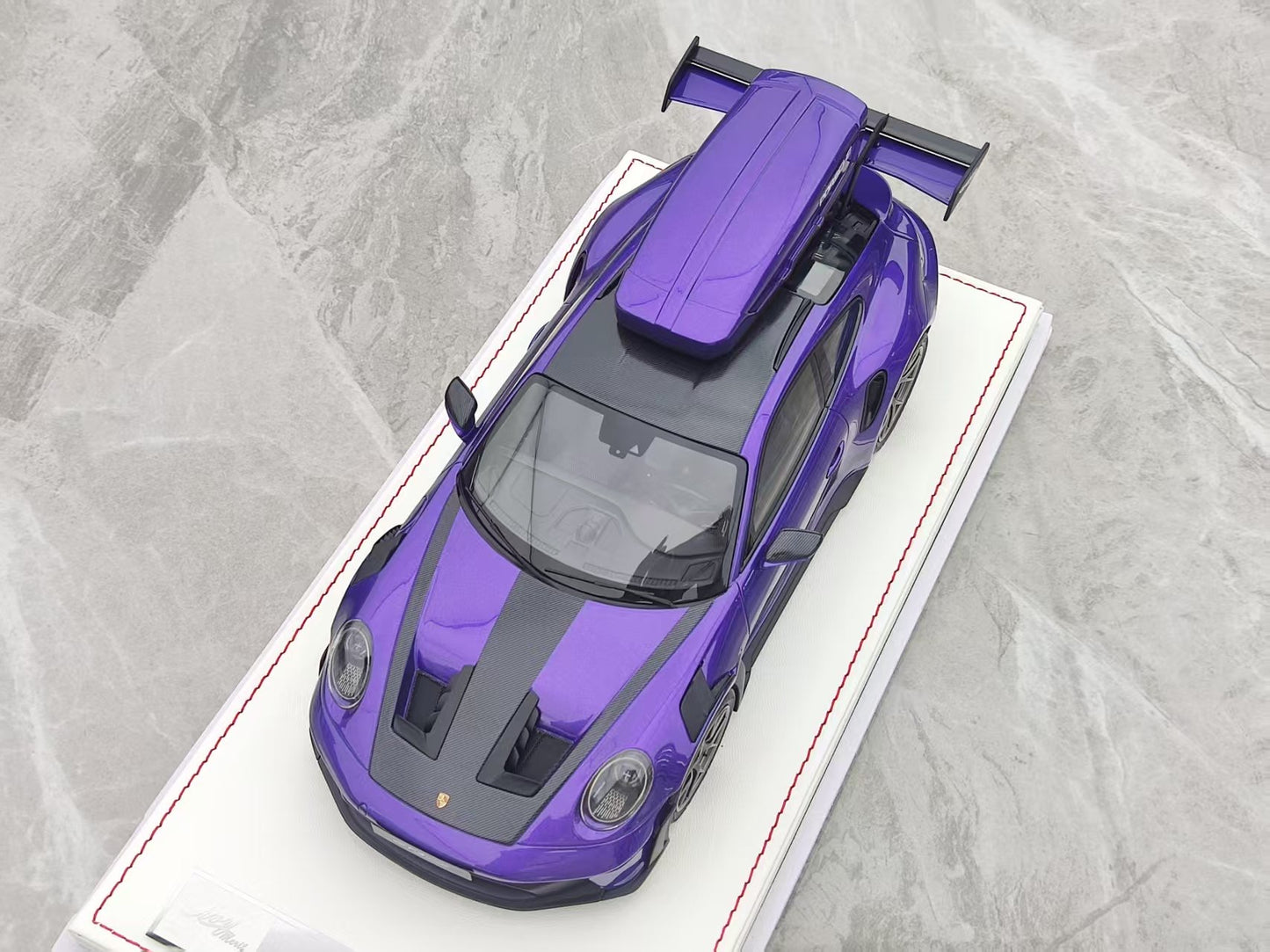 IVY 1/18 Porsche 992 GT3 RS Metallic Purple IM1837VBG