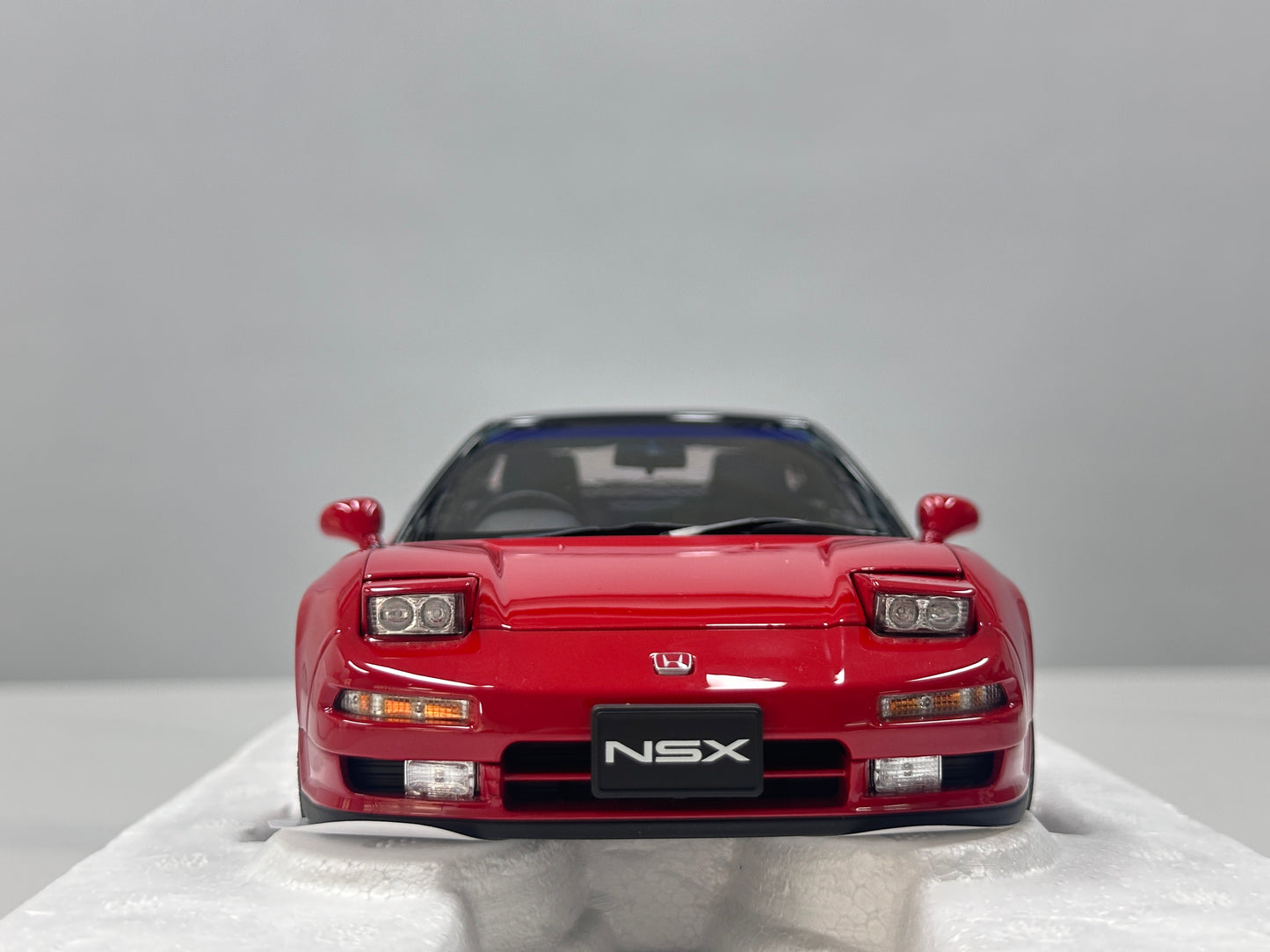 LCD 1/18 Honda NSX 1st Generation (MK1/NA1) Red LCD18022-RE