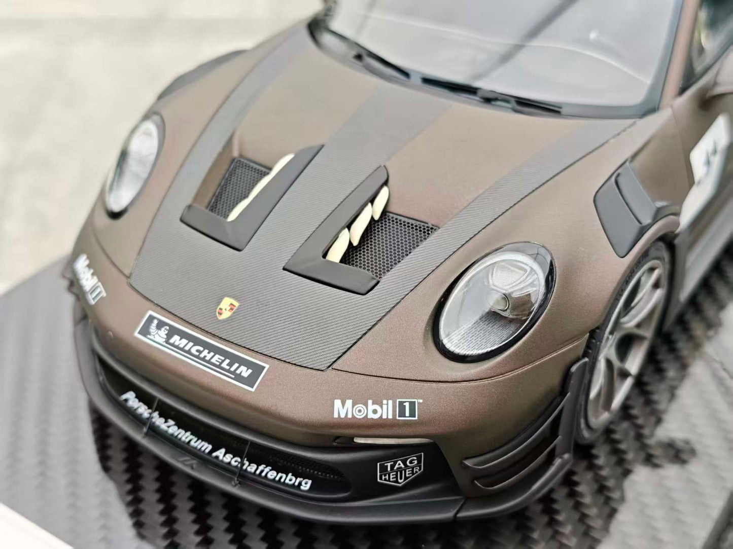 VIP 1/18 Porsche 911 GT3 RS - Manthey Racing Metallic Brown VIP189