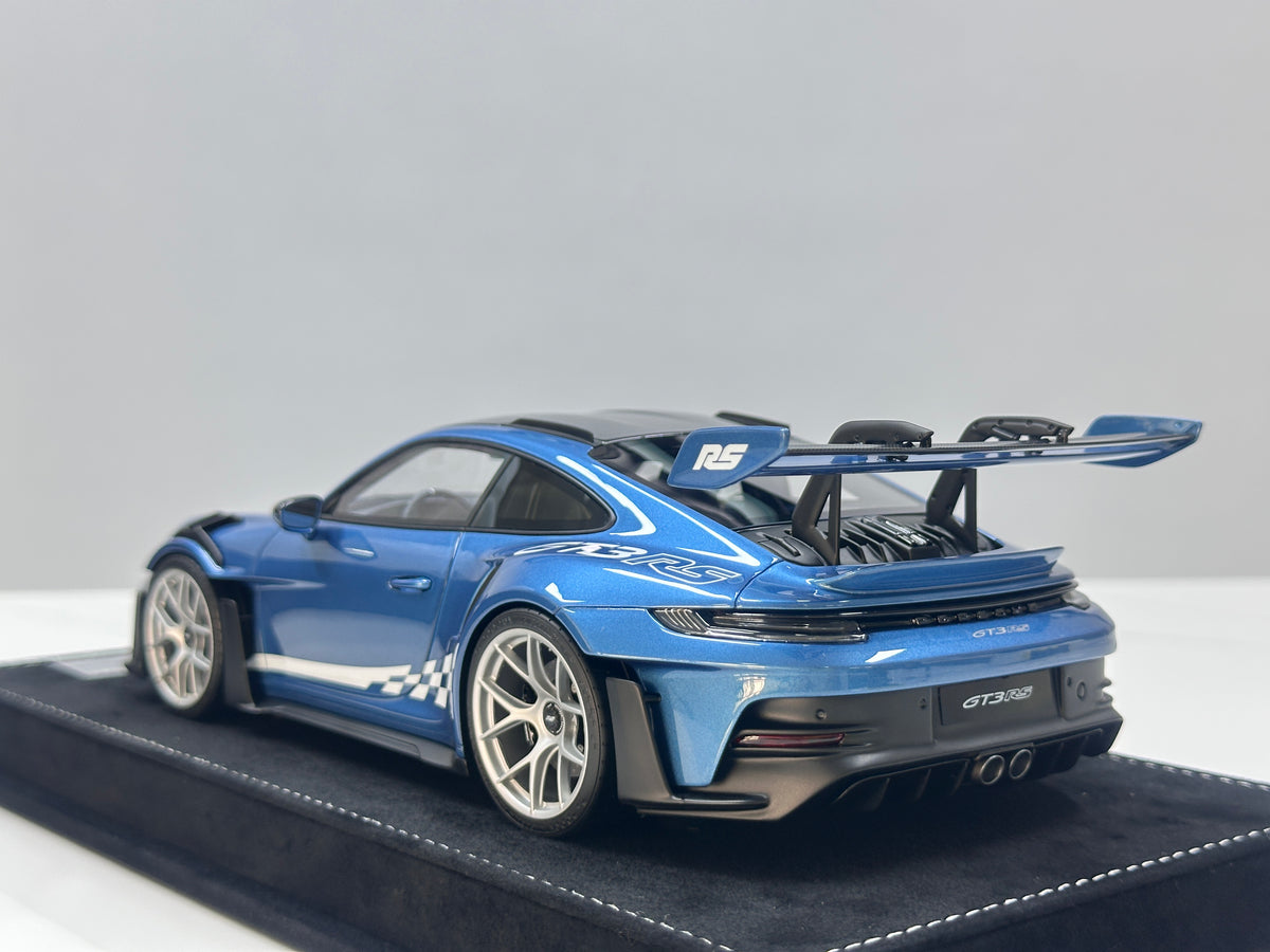 HH Model 1/18 Porsche 992 GT3 RS Gentian Blue (HH733)