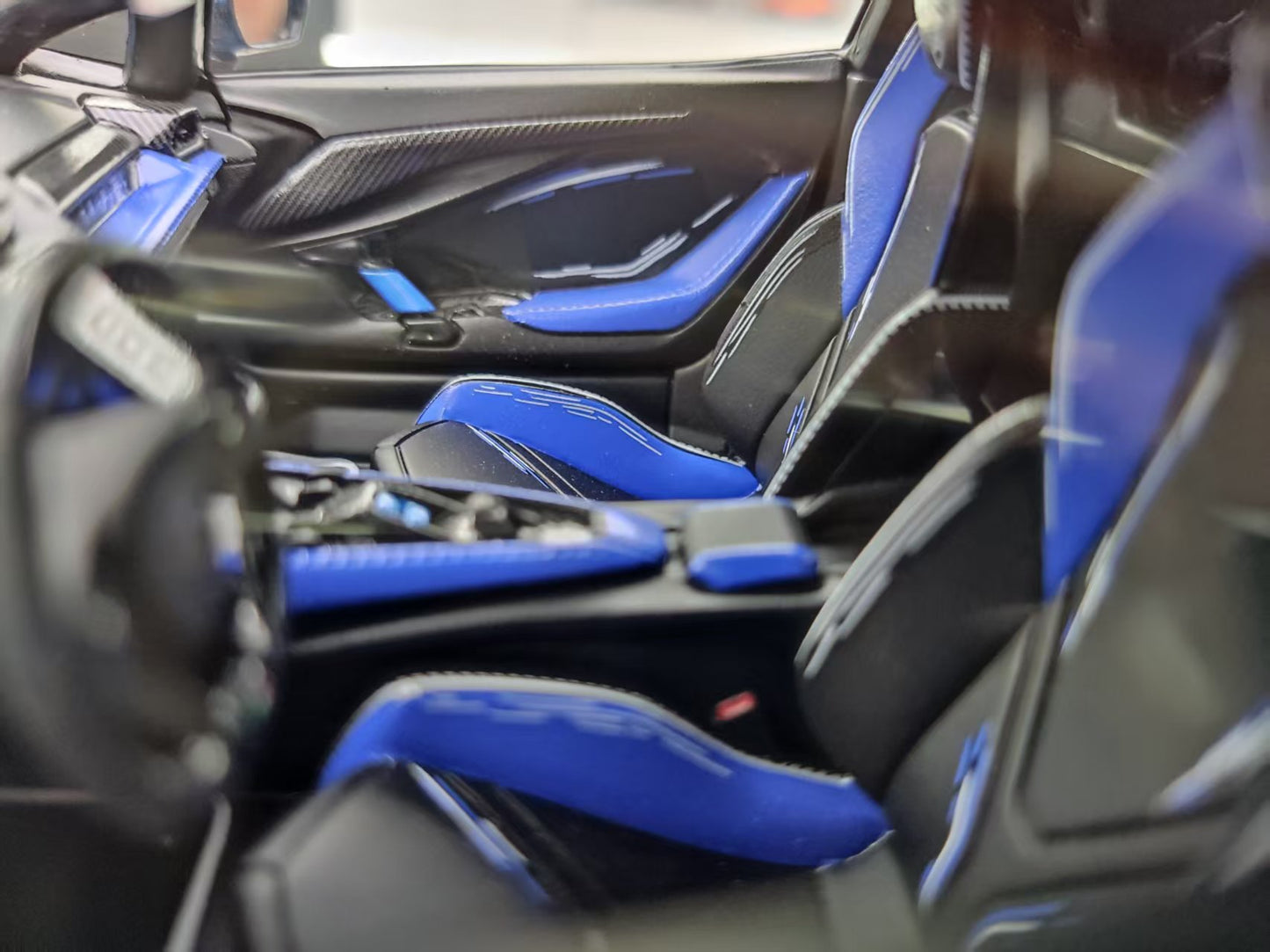 IVY 1/18 Lamborghini Revuelto Opera Unica 60th Anniversary Blue IVY233