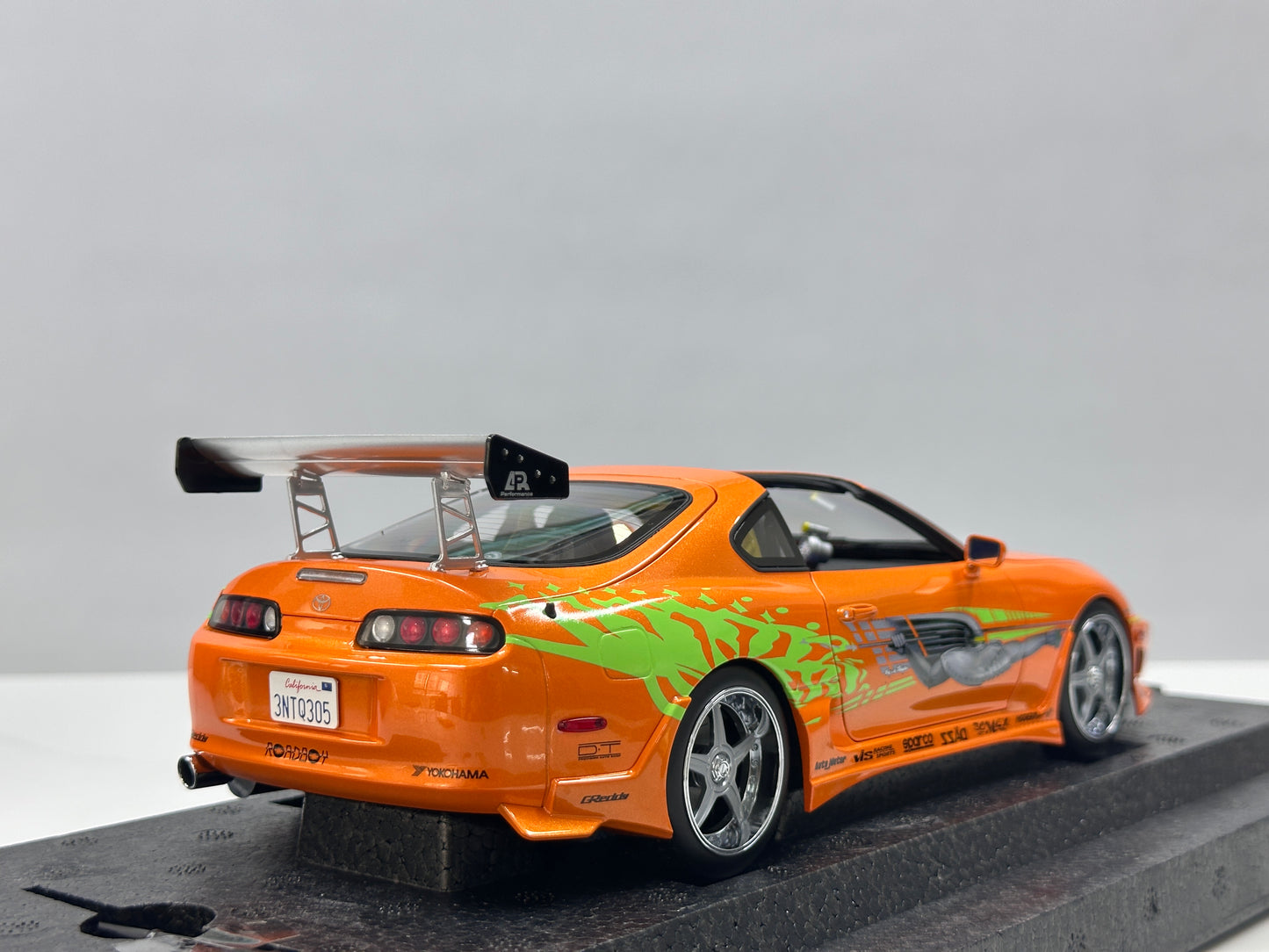 KYOSHO 1/18 Toyota Supra Turbo (Fast & Furious) - Pearl Orange (KY211)