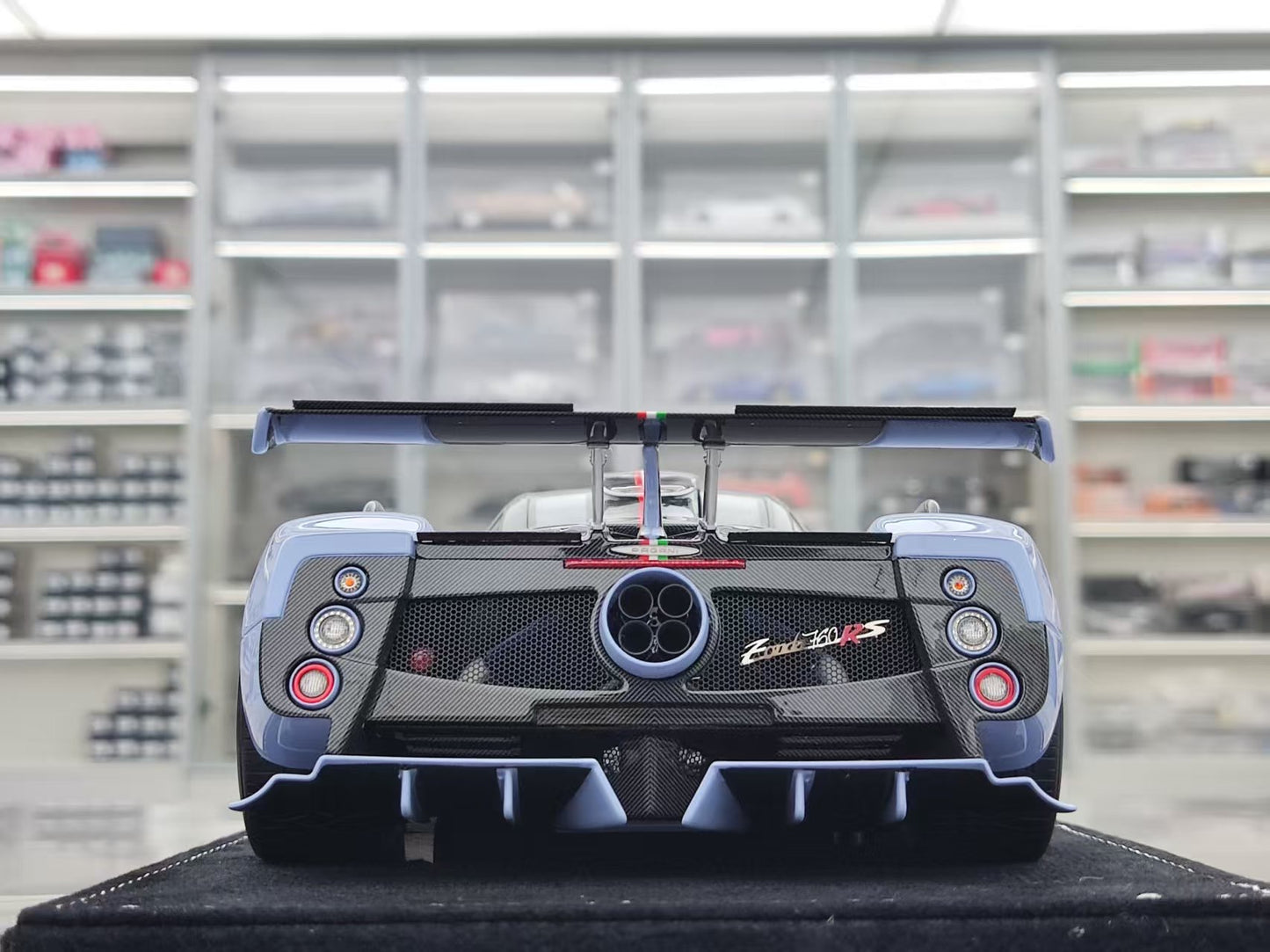 HH Model 1/18 Pagani Zonda Specials  Baby Blue HH554