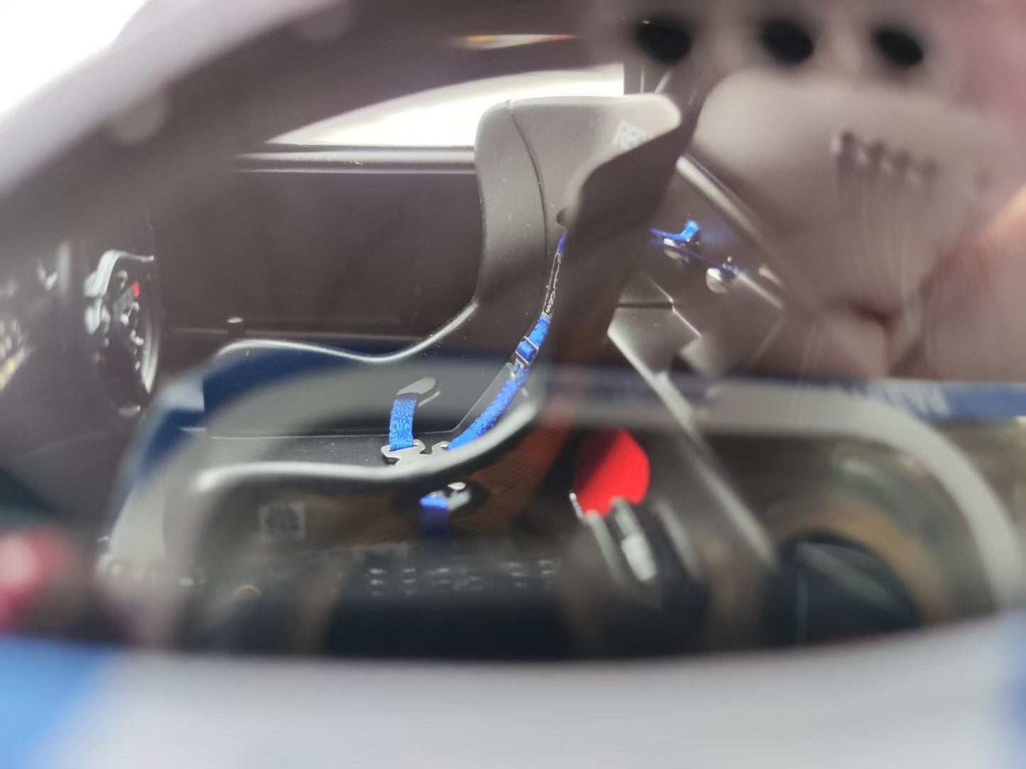 GT Spirit 1/18 Nissan R390 GT1 LE MANS 1998 Blue GT529