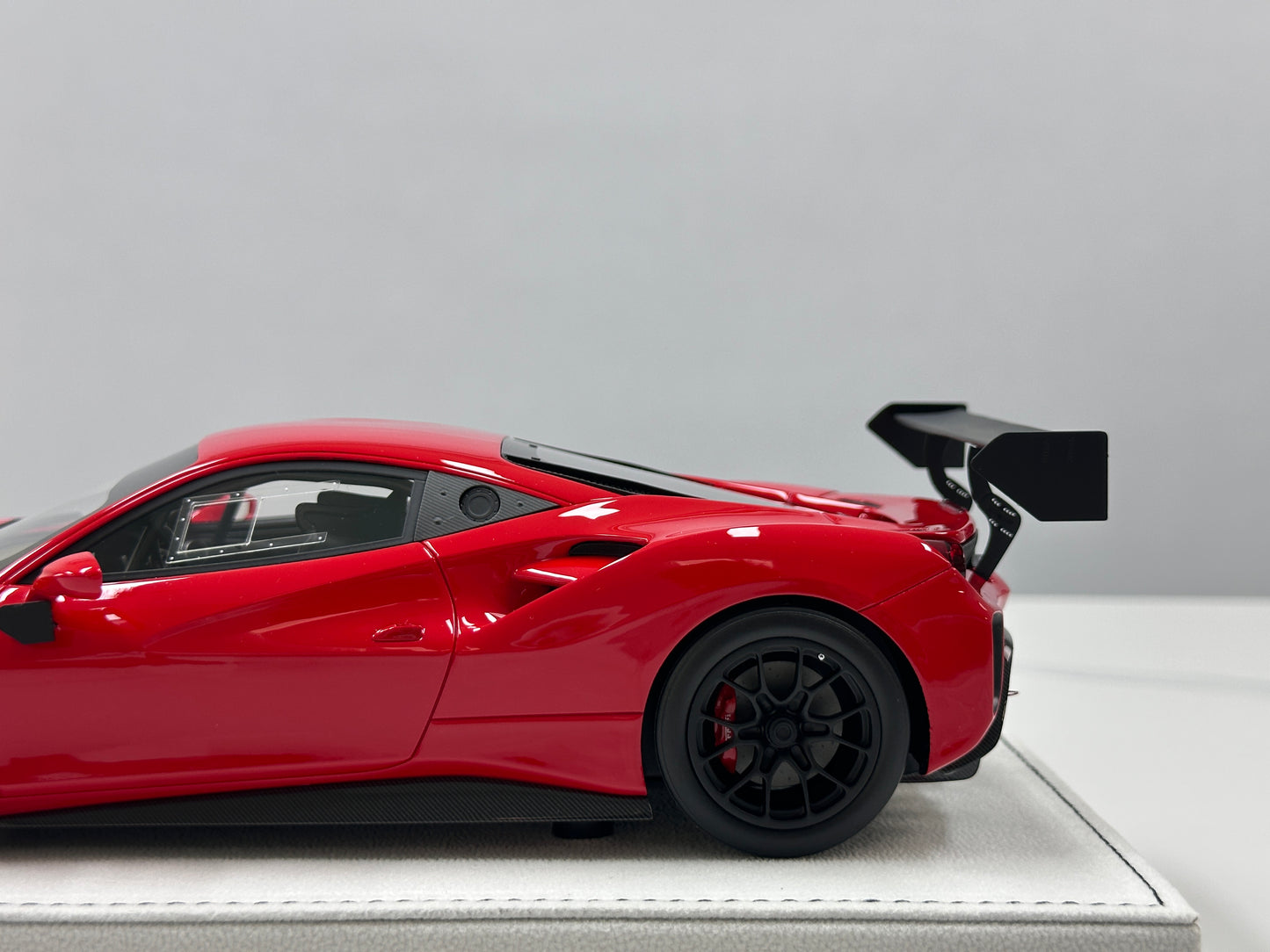 GH MODEL 1/18 Ferrari 488 Challenge Evo Standard Red GH019