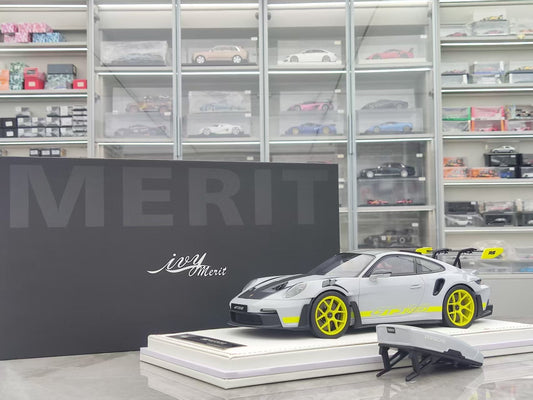 IVY 1/18 Porsche 992 GT3 RS Metallic Ice Grey IM1837IGG