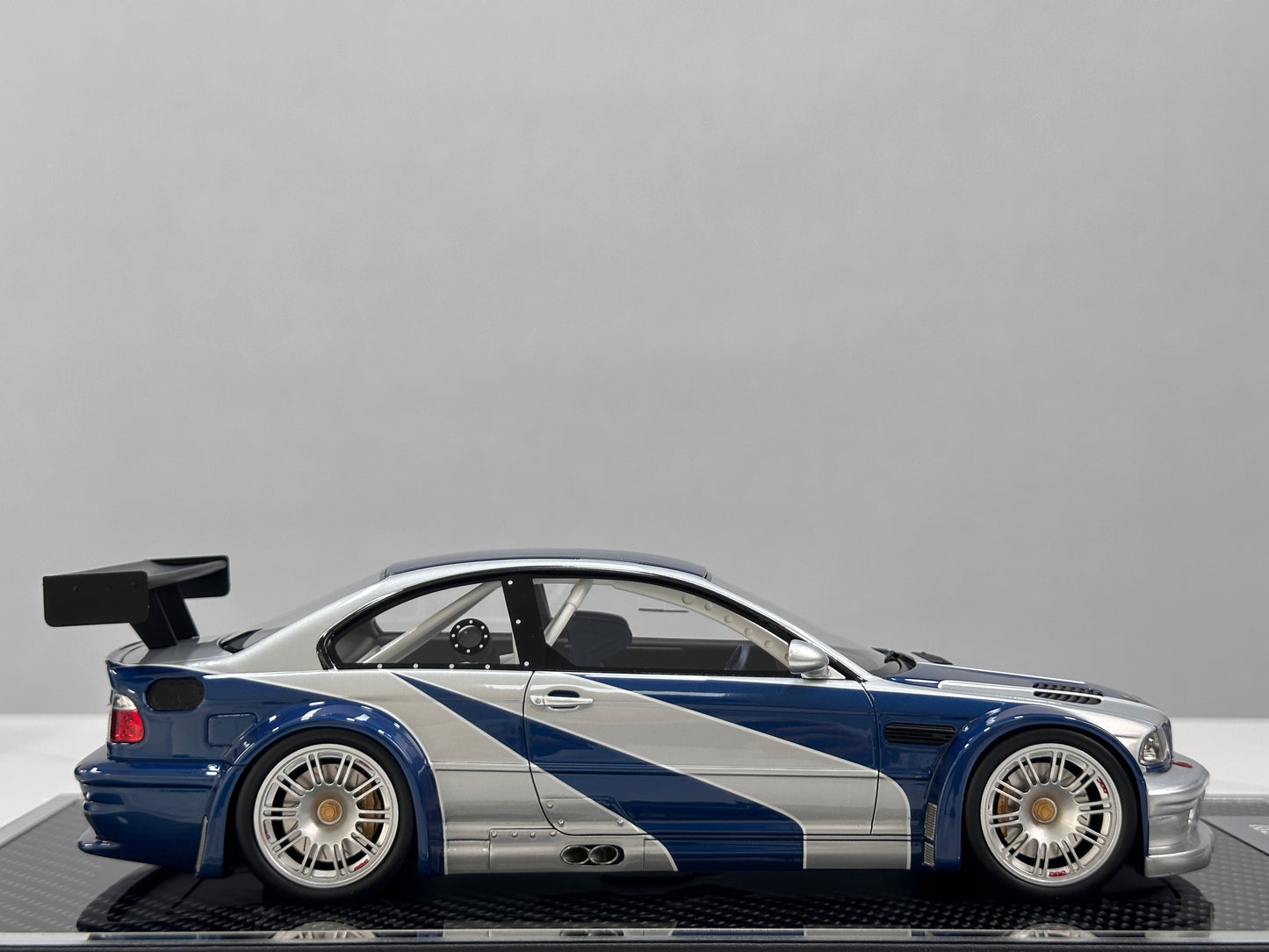 ZP 1/18 BMW M3 E46 GTR – *Need for Speed* Classic Blue & Silver Livery (ZP119)