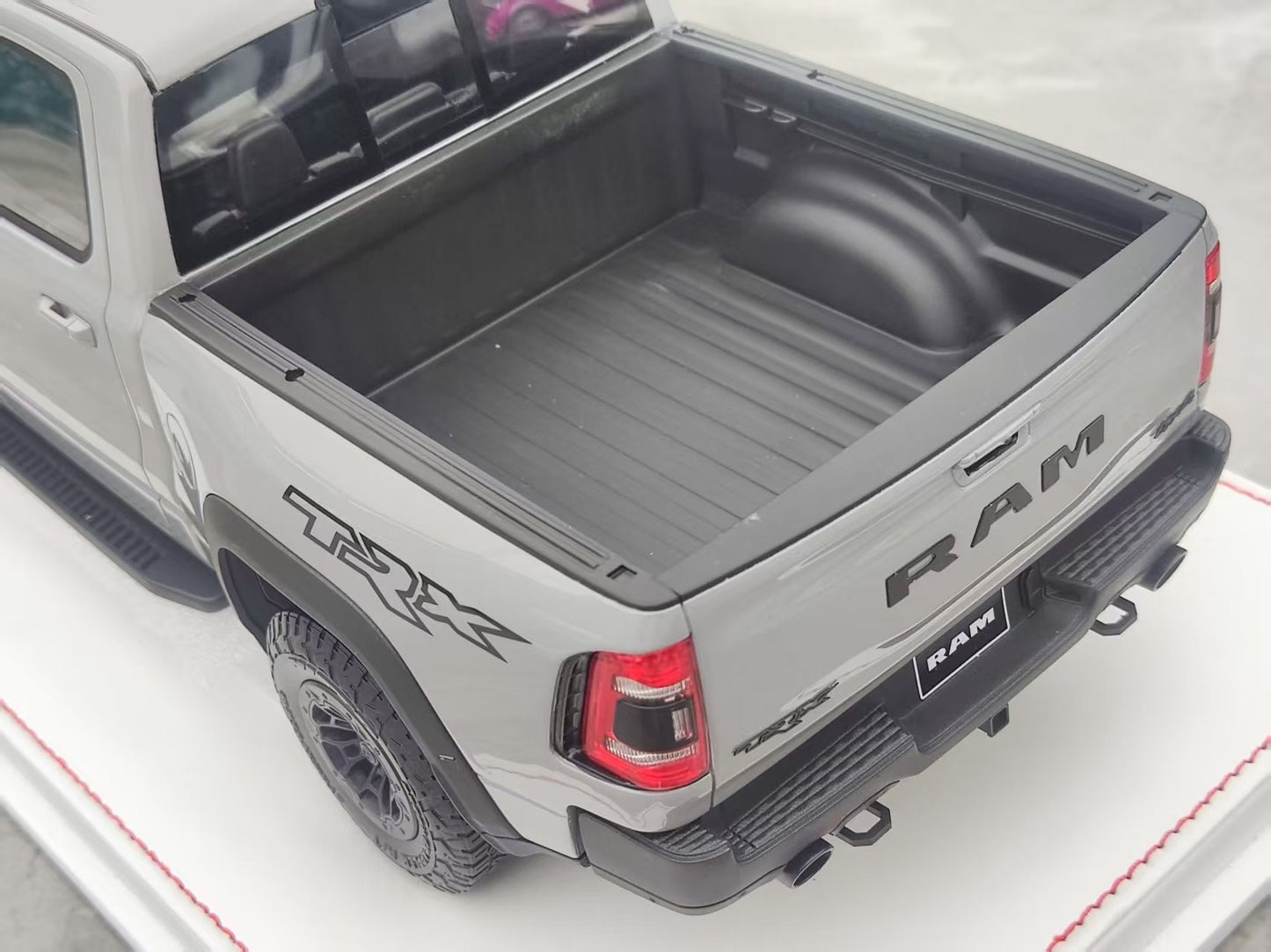 DiAMAanD 1/18 Dodge Ram TRX (Gray) DIA001