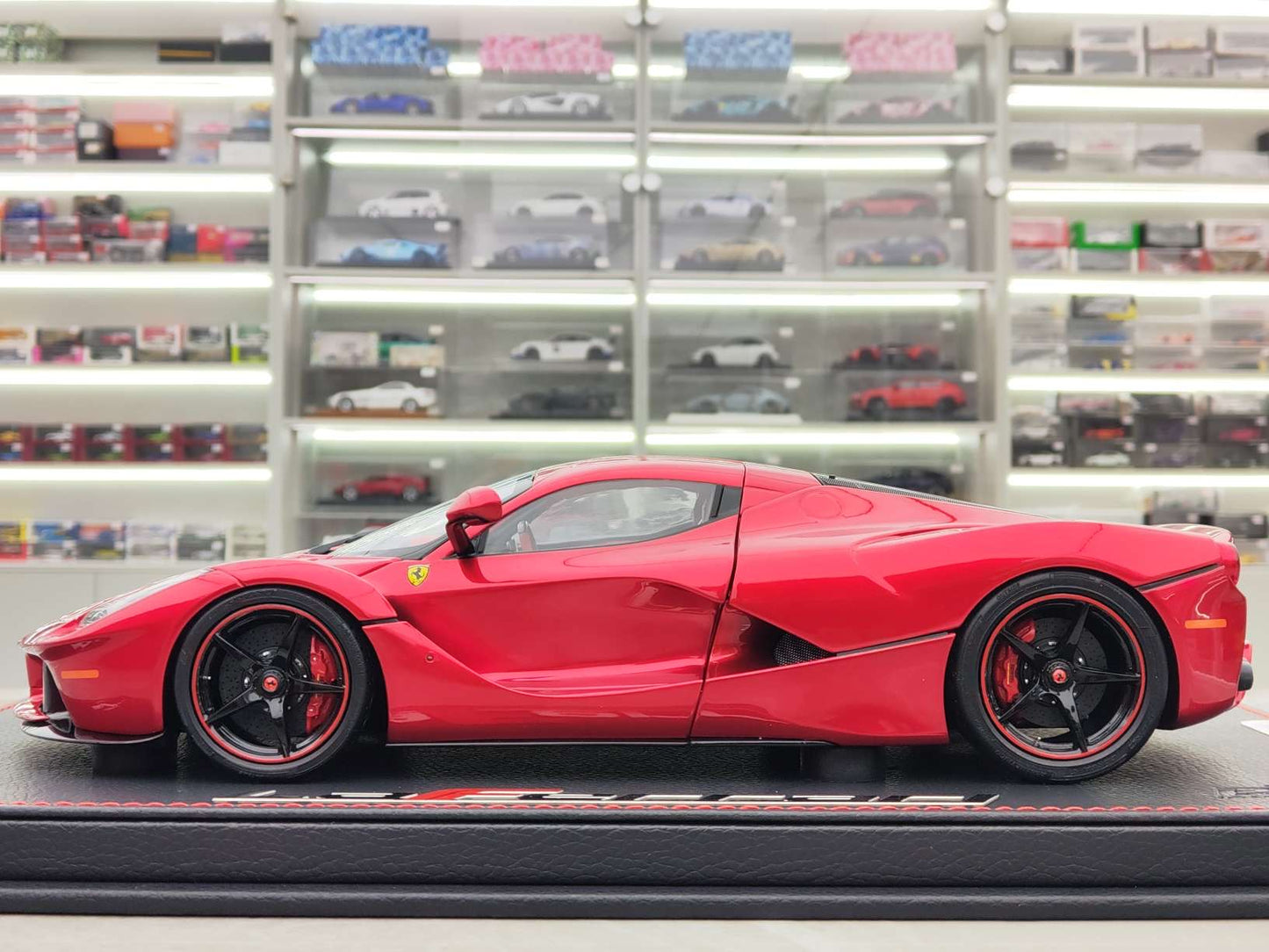 BBR 1/18 Ferrari LaFerrari Hamilton Alloy Full Open Version, Metallic Red, Leather Sole, BBR1822H8DIECH