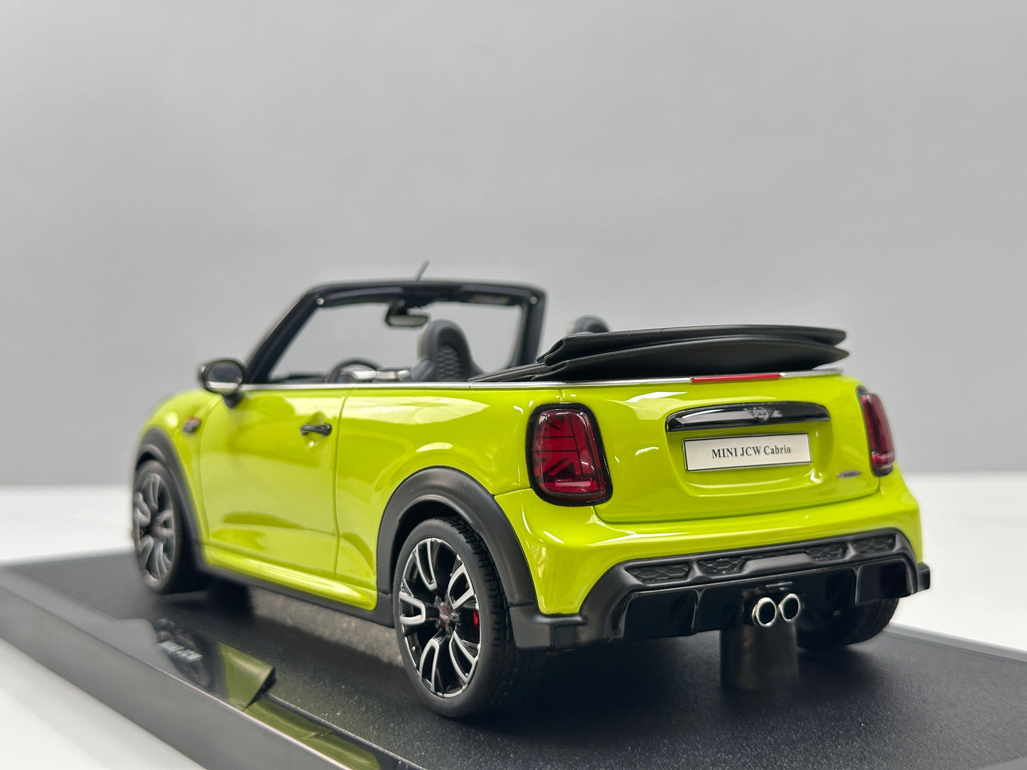 OTTO 1/18 MINI JCW CABRIO ZESTY Benedict Yellow OT1303