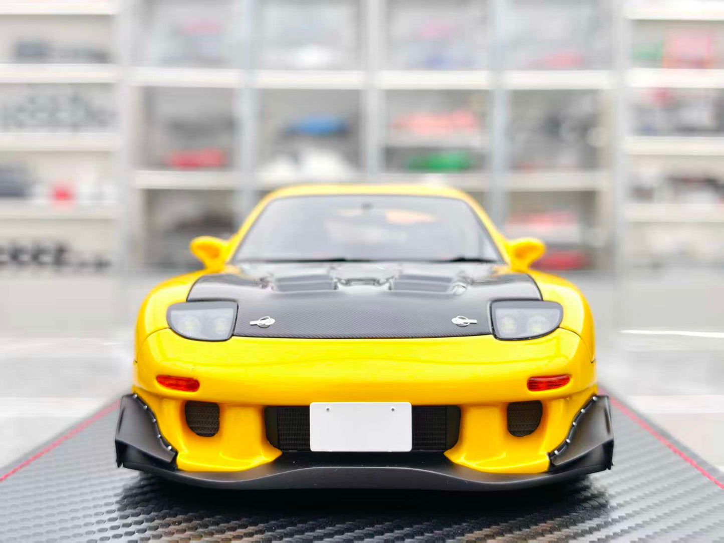 IG 1/18 INITIAL D Mazda RX-7 IG3801