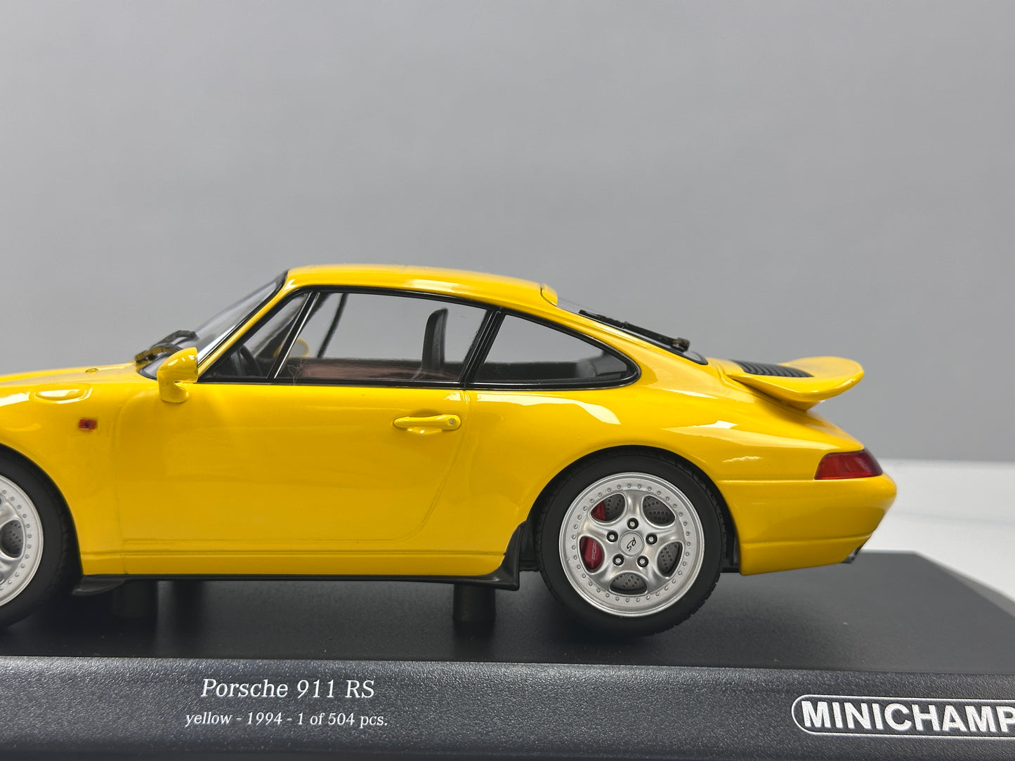 MINICHAMPS 1/18 Porsche 911 RS (993) - 1994 Yellow (155061120)