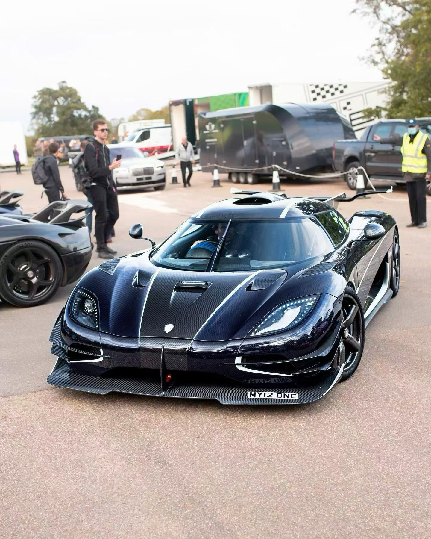 Dino Model 1/18 Koenigsegg One 1 Resin Full-Open Limited Edition Model Car