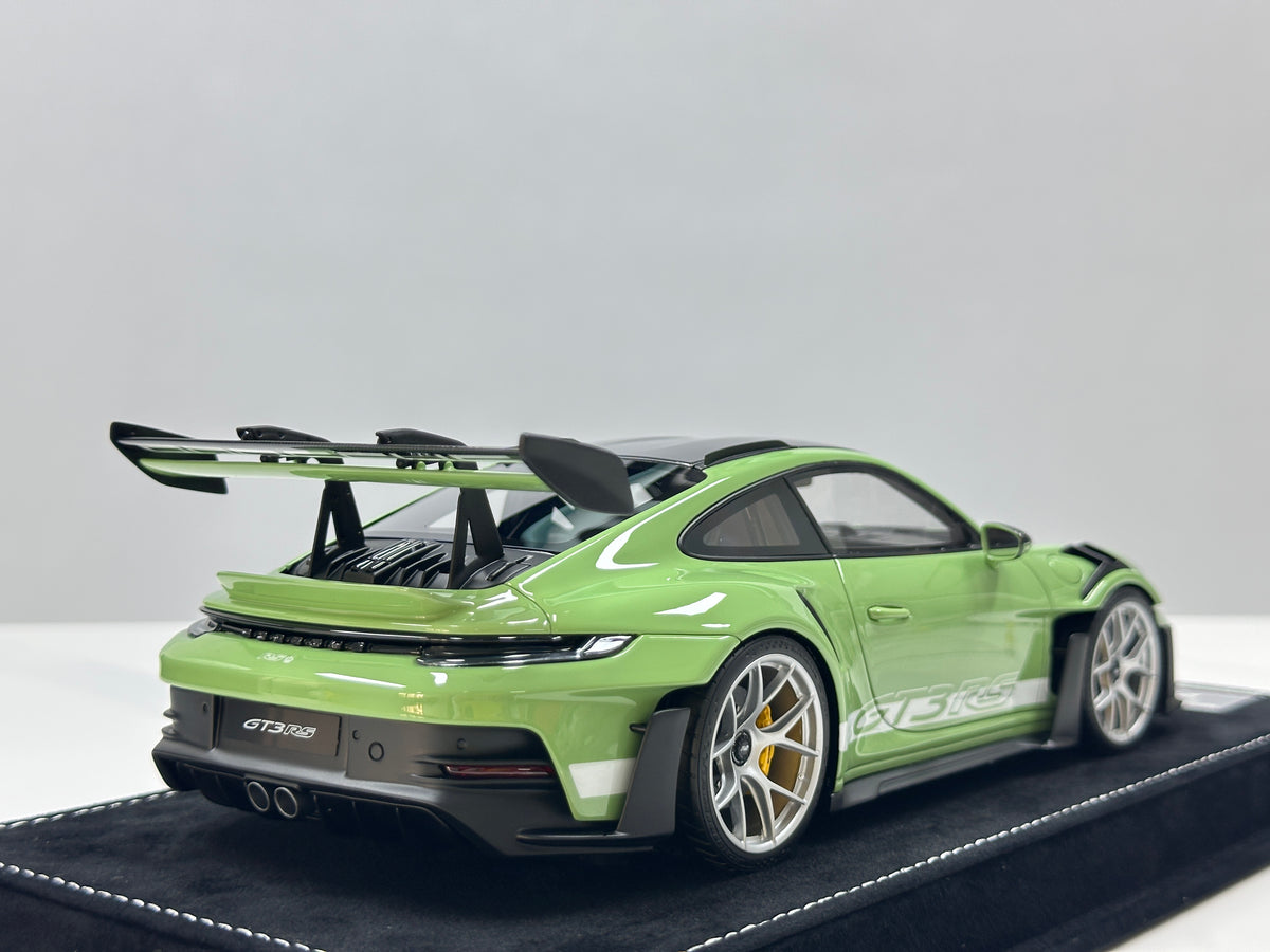HH Model 1/18 Porsche 992 GT3 RS Francis Green HH726