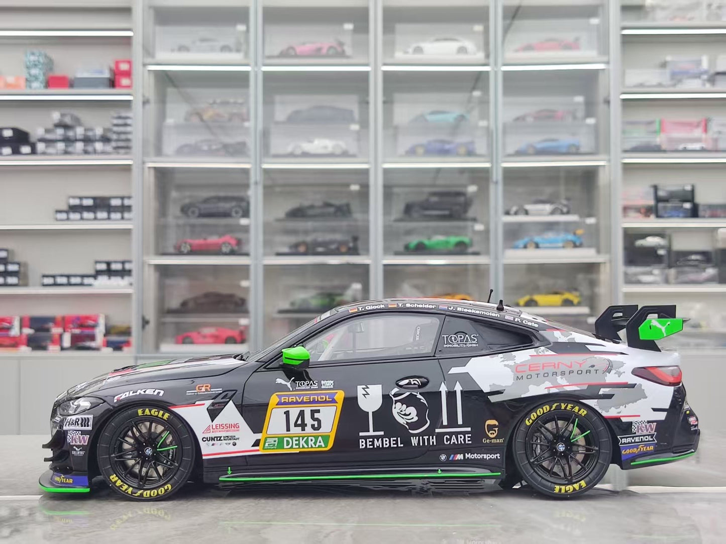 OTTO 1/18 BMW M4 GT4 Black OT1172