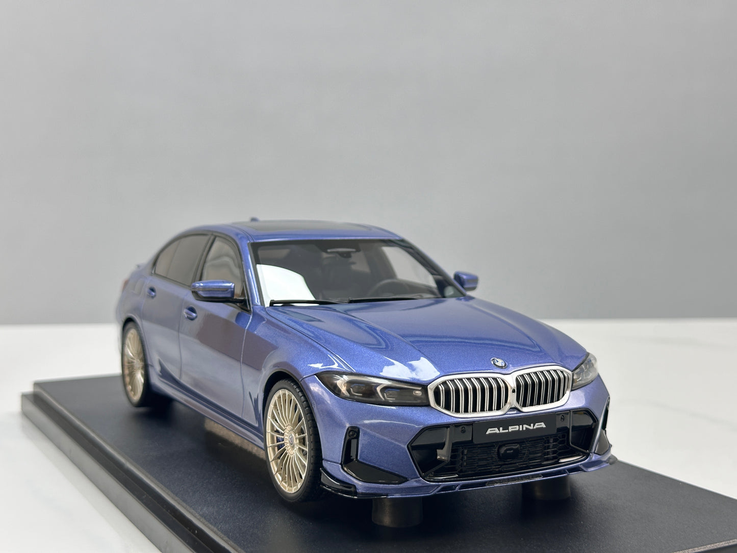 GT Spirit 1/18 Alpina B3 GT SALOON Blue GT543