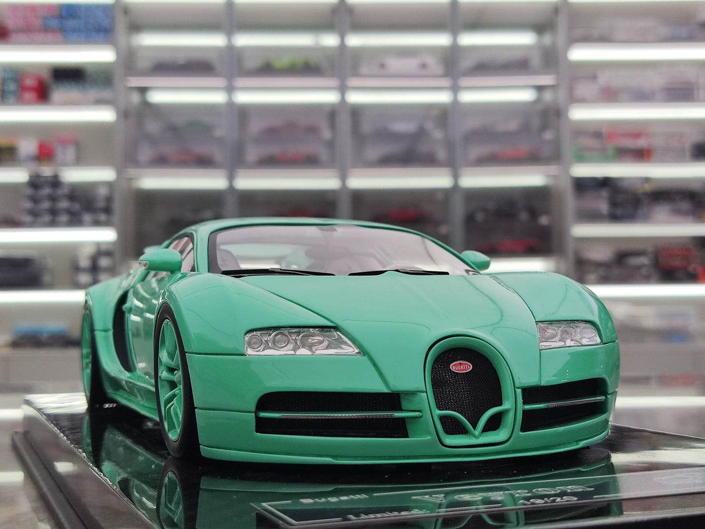 UU 1/18 Bugatti Veyron Tiffany Blue Model Car JS-UU001