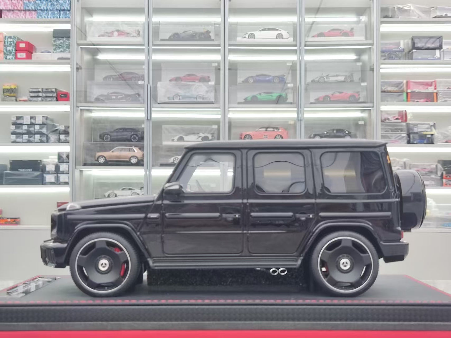 BBA MODEL 1/18 Mercedes-Benz G63 AMG Black Large Wheel Model Car BBA026