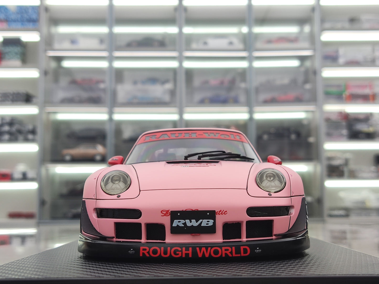 Ignition Model 1/18 Porsche RWB 993 Matte Pink IG3624