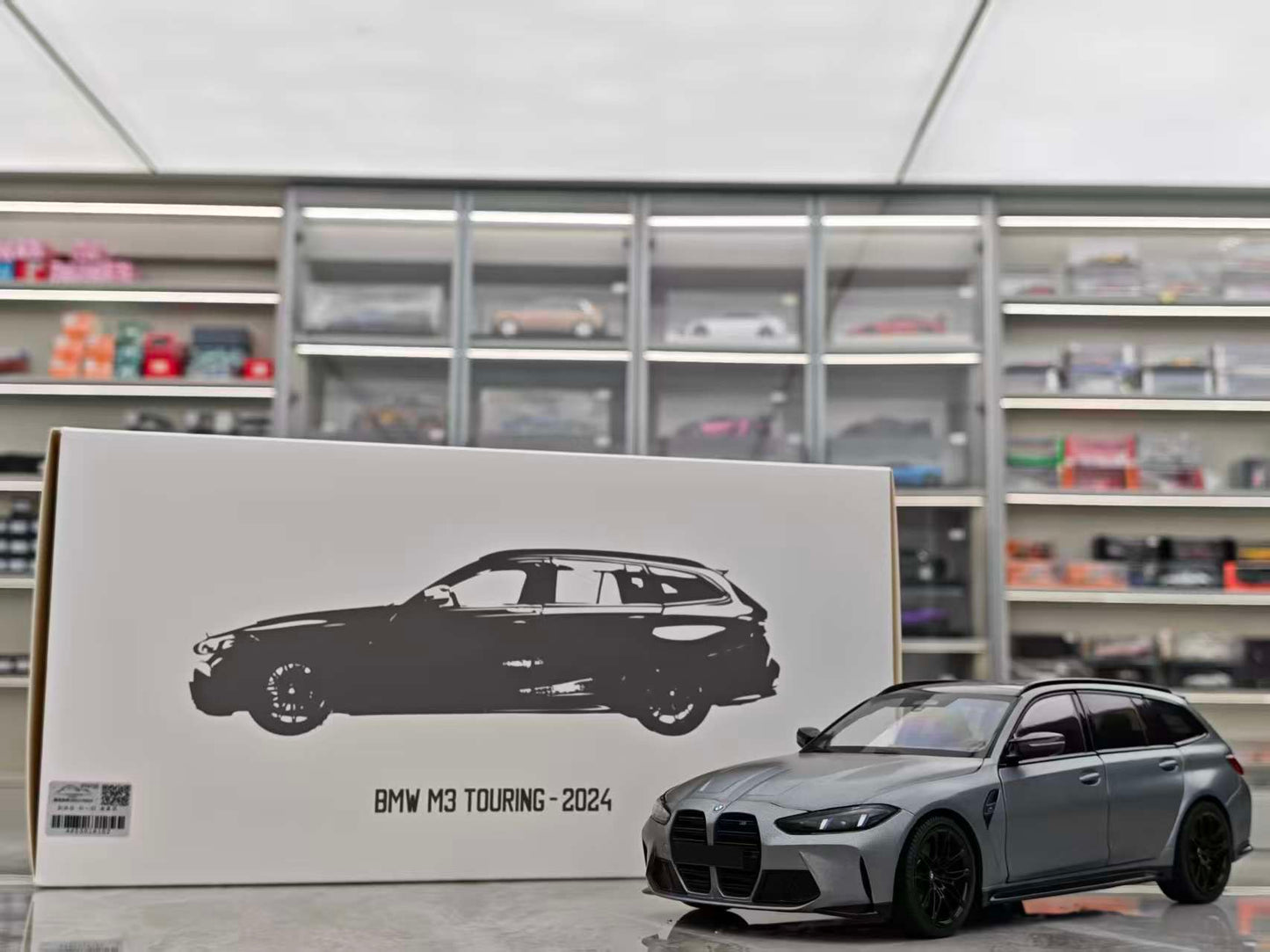 MINICHAMPS 1/18 BMW M3 Touring Matte Silver 113024022