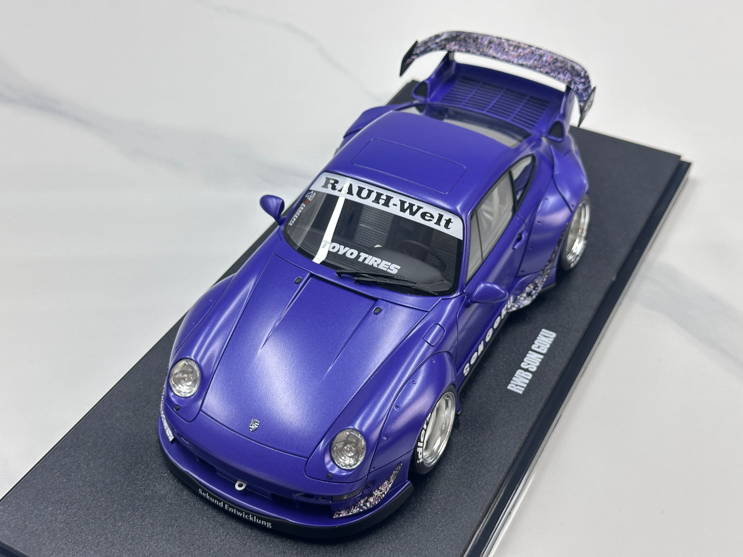 GT Spirit 1/18 Porsche RWB "Son Goku" Purple GT571
