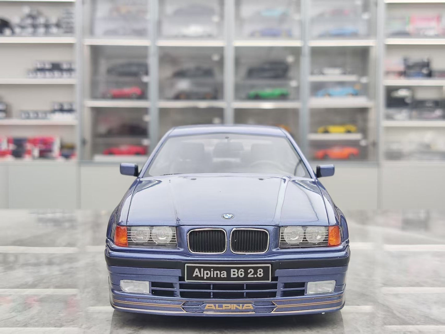OTTO 1/18 BMW Alpina B6 2.8 Alpina Metallic Blue OT1180