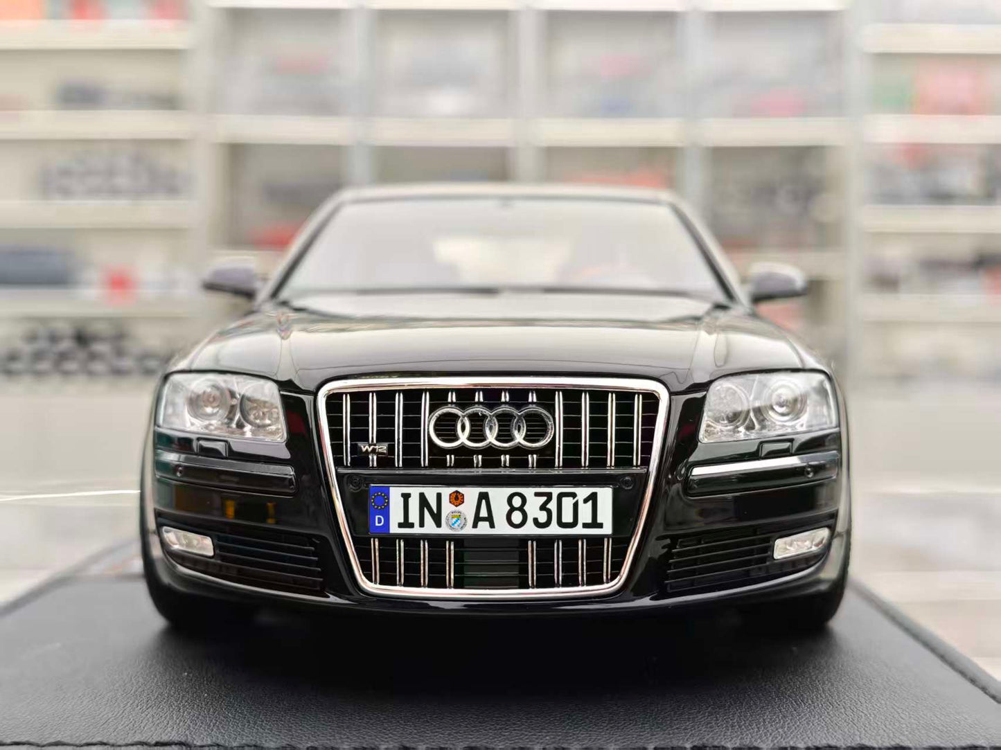 MOTORHELIX  1/18 Audi A8 W12 Glossy Black MH334
