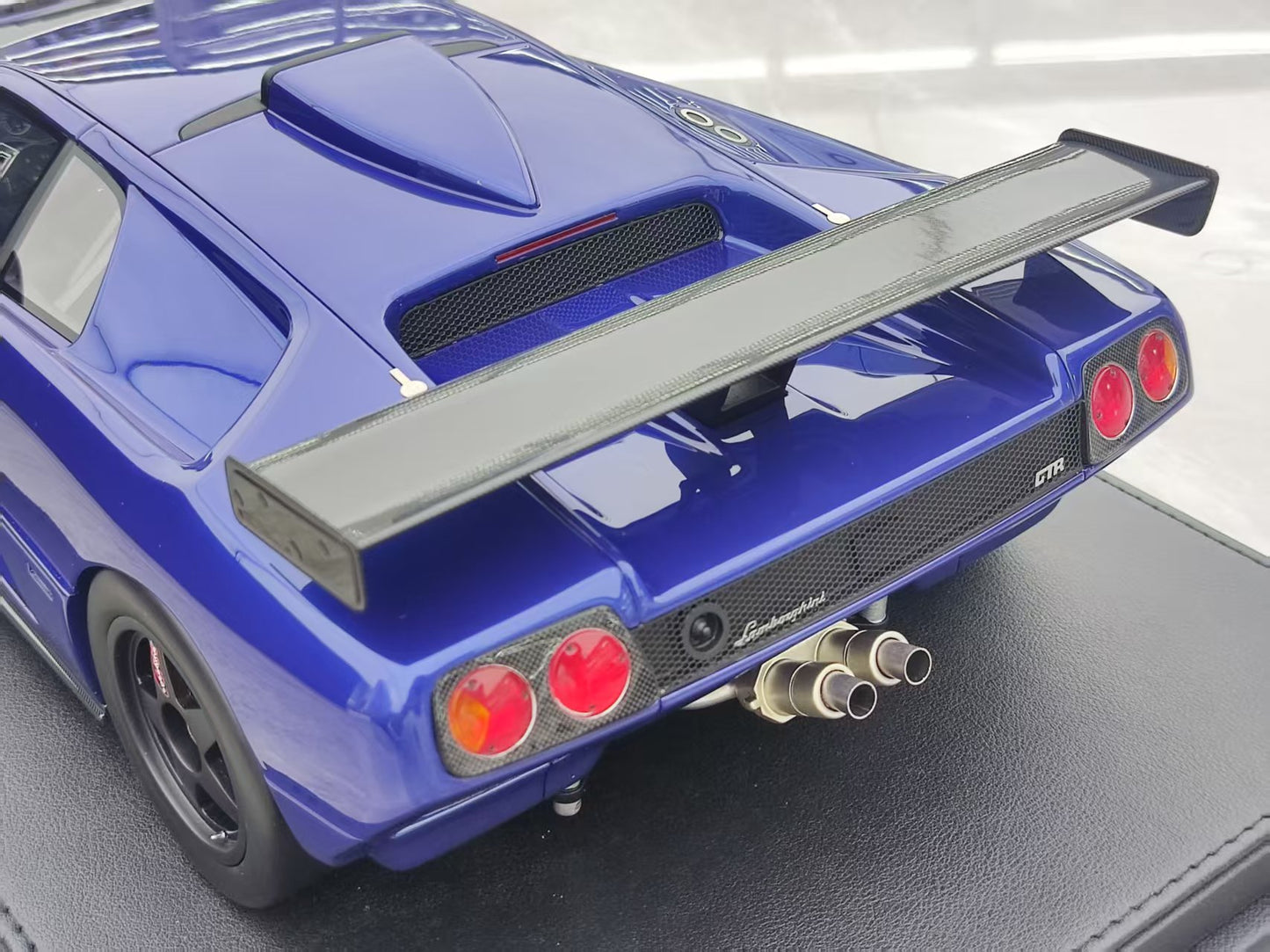 GL 1/12 Lamborghini Diablo GTR Blue JS-GL005
