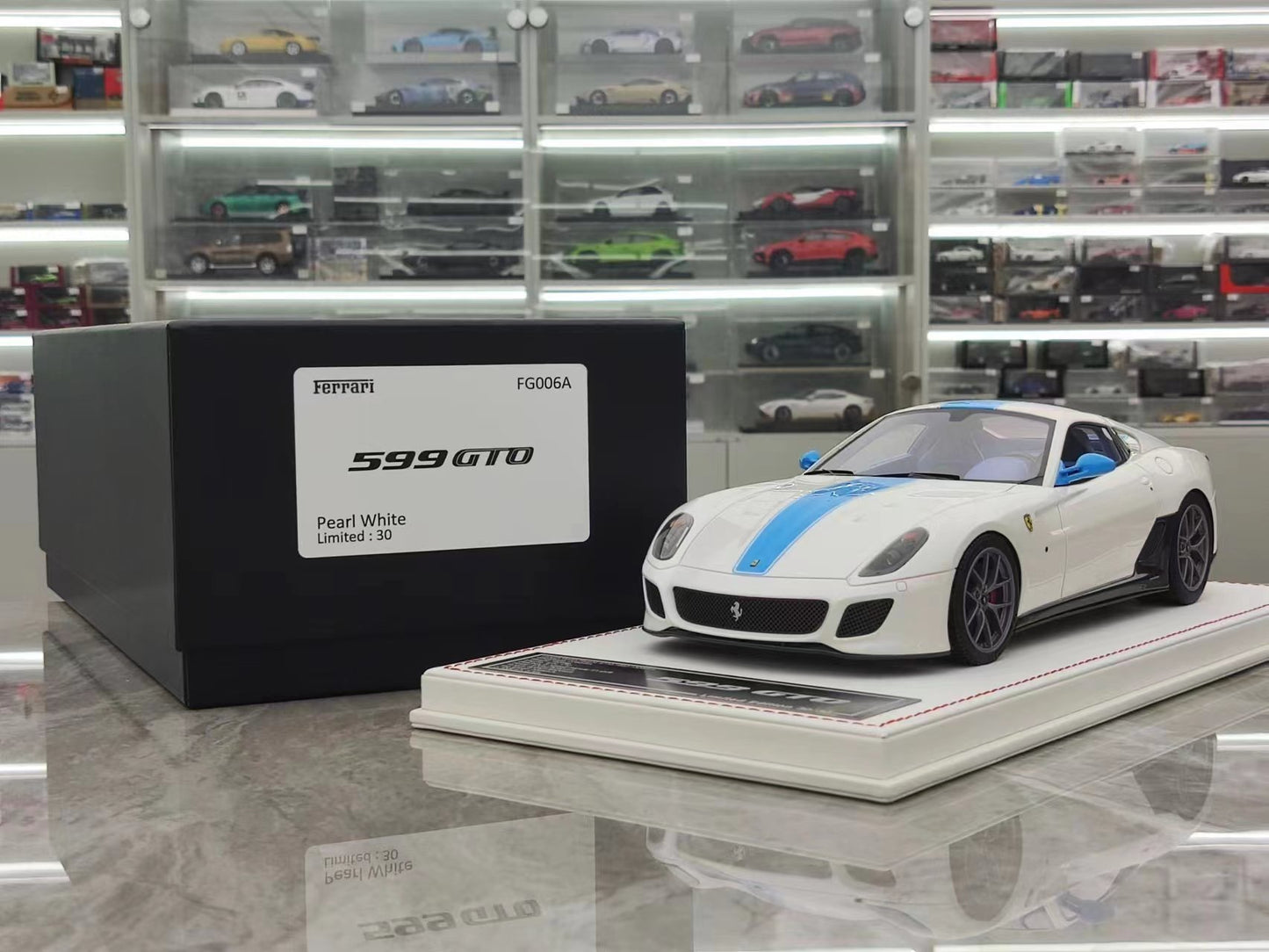 DM 1/18 Ferrari 599 GTO Scale Model Car Display Piece