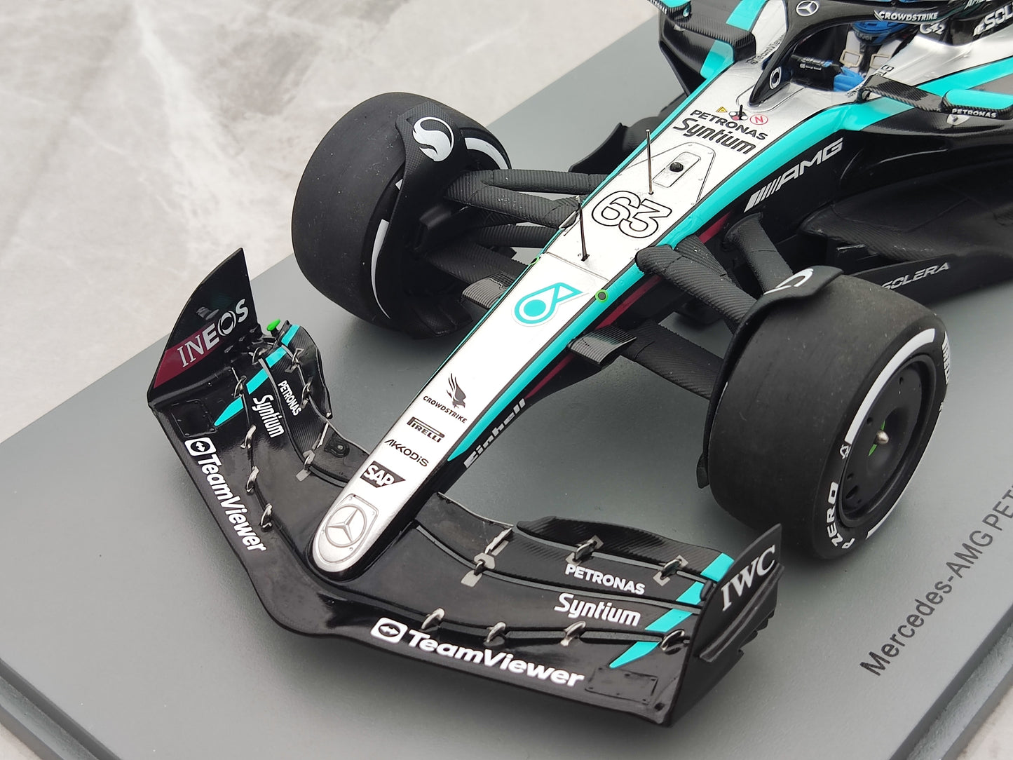 SPARK 1/18 Mercedes AMG F1 Team W15 2024 race to be determined No. 63 Russell Green paint Simulation F1 car model 18S977