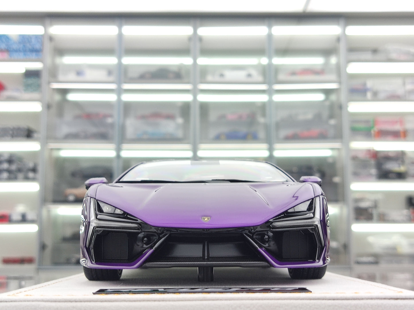 MR 1/18 Lamborghini Revuelto New Generation Hardtop Purple LAMBO058BN1