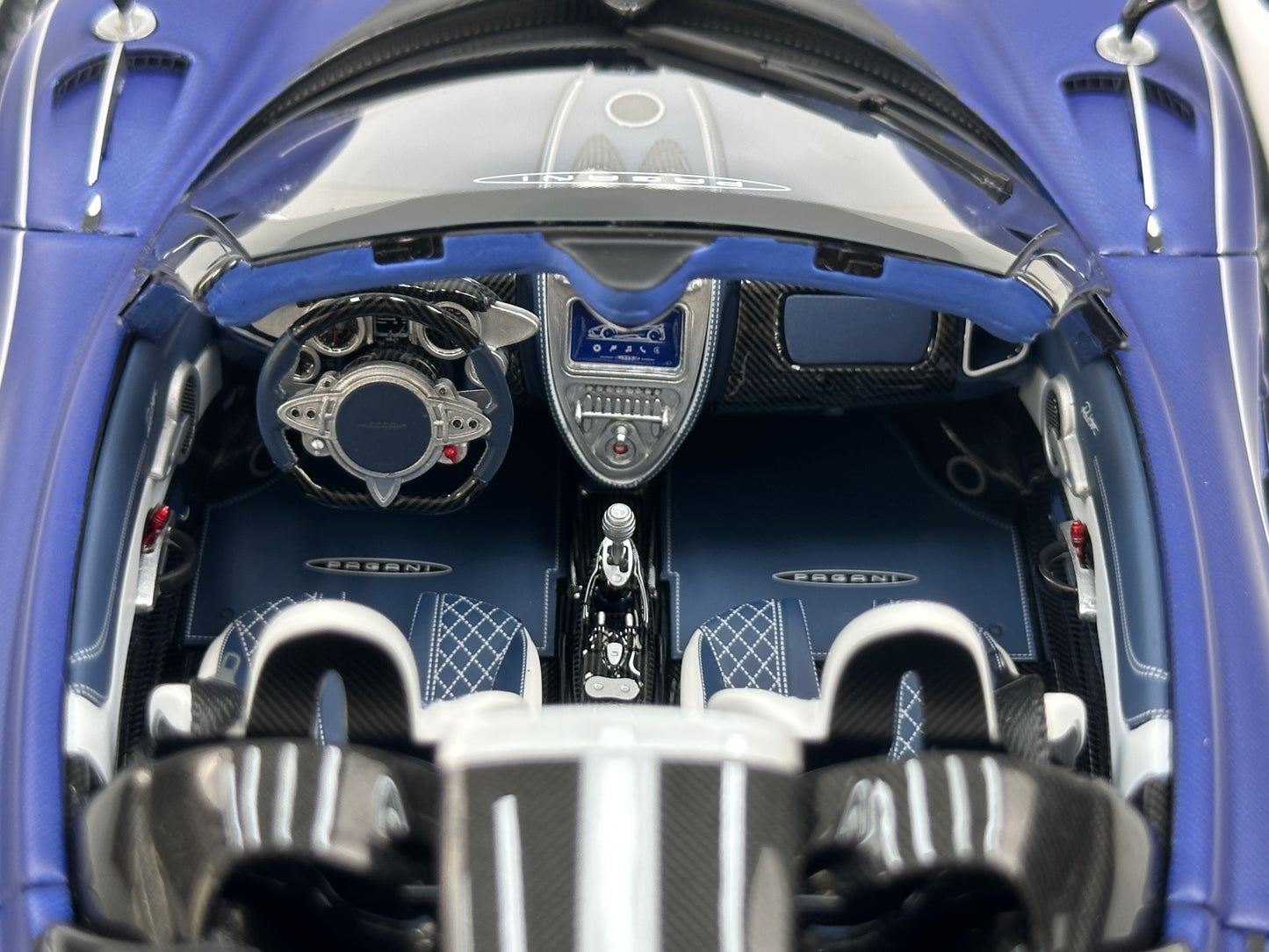 HH Model 1/18 Pagani Huayra Matte Blue & Carbon Black HH663